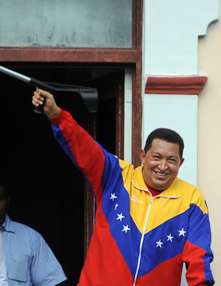 Chavez bror truer med væpna kamp