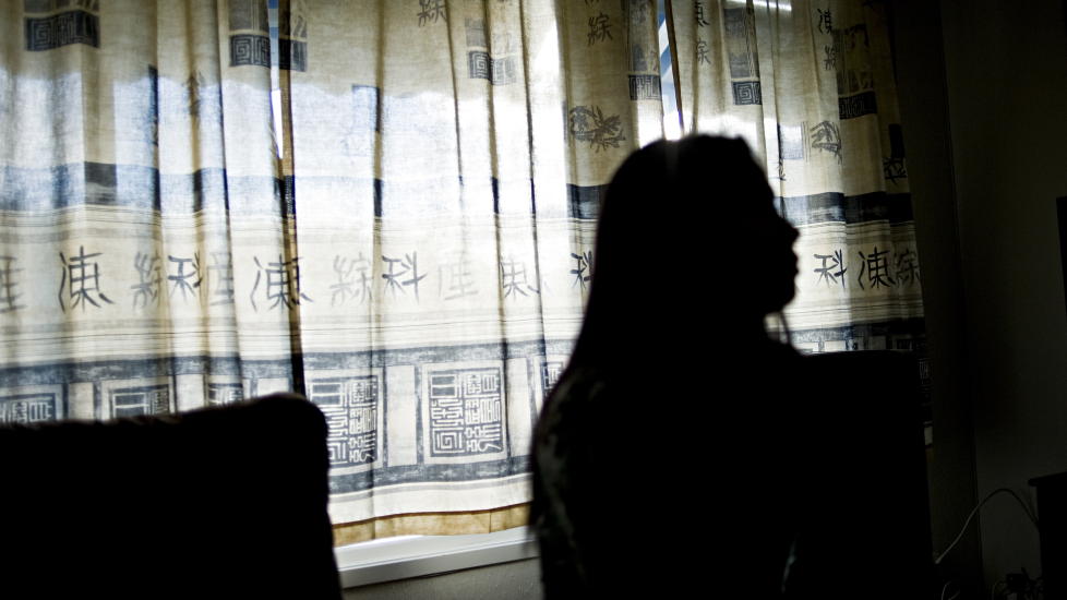 DISKRIMINERT: I 2011 skrev Dagbladet om den filippinske assistenten som p�sto at hun ble bedt om � skaffe prostituerte og masturbere klienten. Da hun sa nei ble hun straffet, sa kvinnen til Dagbladet i fjor. N� har Likestillings- og diskrimineringsombudet (LDO) gransket saken, og de konkluderer med at sjefen framsatte trakasserende uttalelser i strid med forbudet mot etnisk trakassering. Foto: BENJAMIN A. WARD/DAGBLADET