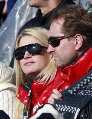 R�kke tar ut en kvart milliard
