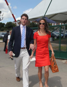 Pippa og Alex viser seg sammen igjen