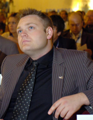 Trond Birkedal venter i taushet p� rettssak