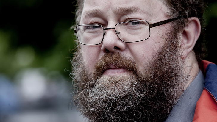 KRITISERER ULOBA: - Ulobas framgangsmåte virker spekulativ for det kan se ut som om de spekulerer i at assistenter ikke skal levere inn krav, sier Fagforbundets tillitsvalgt i Vestre Aker, Jøran Frisvold. Foto: SVEINUNG U. YSTAD/DAGBLADET KRITISERER ULOBA: - Ulobas framgangsmåte virker spekulativ for det kan se ut som om de spekulerer i at assistenter ikke skal levere inn krav, sier Fagforbundets tillitsvalgt i Vestre Aker, Jøran Frisvold. Foto: SVEINUNG U. YSTAD/DAGBLADET