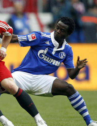 - Annan er offer for opprydding i Schalke