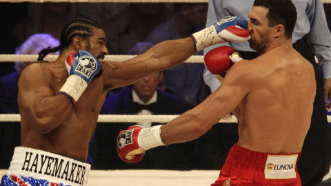 JEVN KAMP: David Haye yppet seg, men Klitsjko vant p� poeng. Foto: AP Photo/Frank Augstein