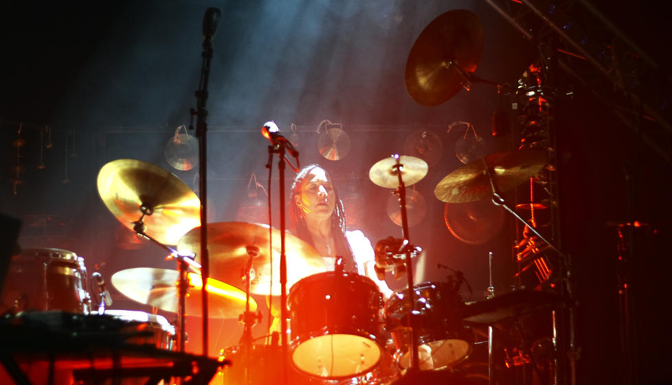 MOLDE-EKKO:   Danske Marilyn Mazur var Artist in Residence under Moldejazz 2008 (bildet). Ett av bandene hun satte sammen for anledningen platedebuterer n� som Celestial Circle. Denne uka spiller det p� Kongsberg Jazzfestival. Foto: Svein Ove Ekornesv�g  / SCANPIX