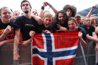 METAL-EKSTASE: Den norske fansen m�tte opp i hopetall.