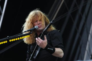 UTILPASS: Det var ikke mye l�t i pipene til Dave Mustaine under Ullevi-konserten.