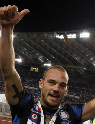 Ferguson nekter for Sneijder-interesse