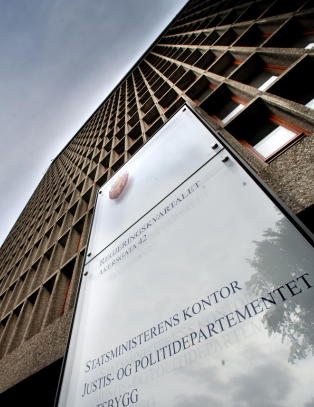Ingen kvinner i justisledelsen