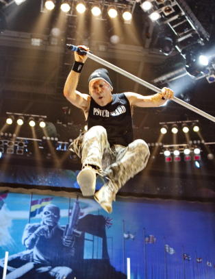 Iron Maiden stiller tidsmaskinen p� 1988