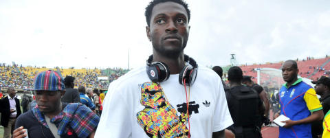 Adebayor truer City med s�ksm�l
