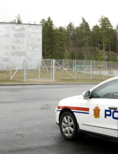 Amputert r�mningskonge (21) pr�vde � flykte igjen