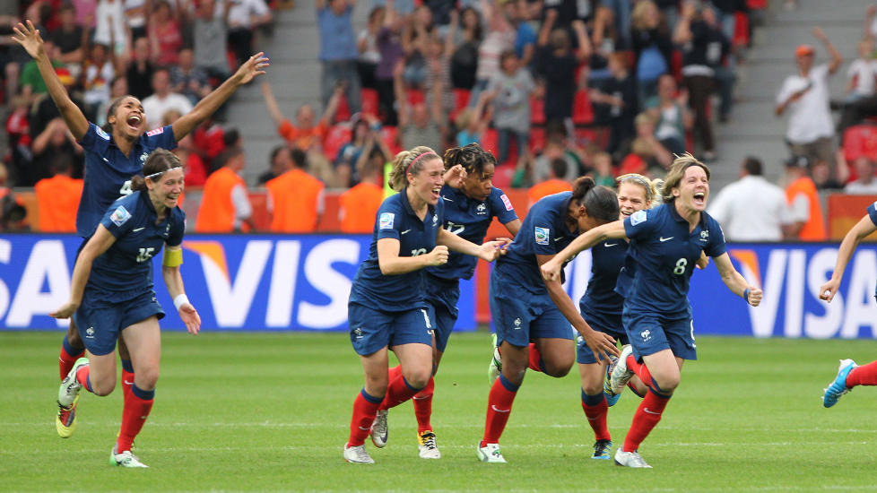 England s� ut til � g� mot seier i VM-kvartfinalen mot Frankrike. Men Les bleus-jentene trakk det lengste str�et etter en spennende straffesparkkonkurranse. Foto AFP PHOTO / DANIEL ROLAND