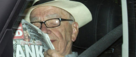 Regjeringen ber Murdoch revurdere planene om å få gjennom gigantavtale