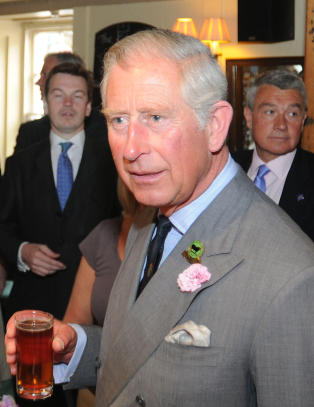 News of the World avlyttet trolig prins Charles og Camilla