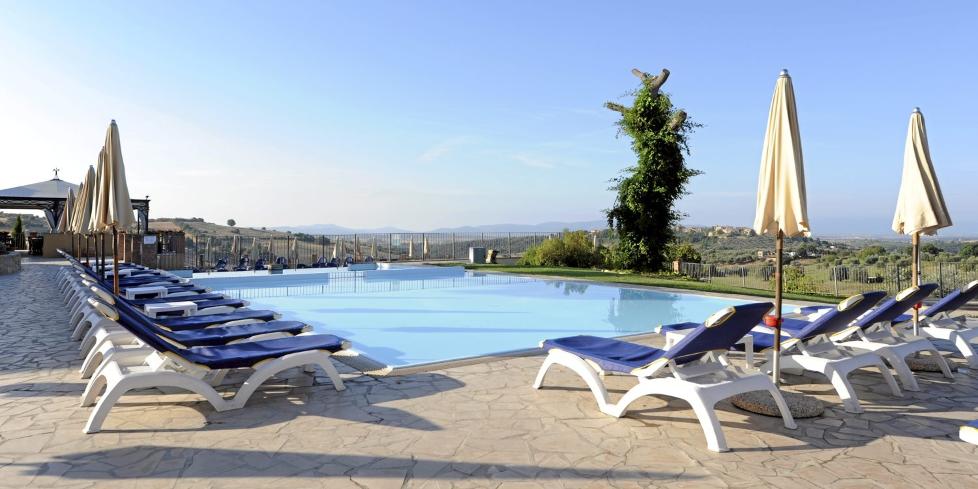 RIMELIG LUKSUS: Gjennom OBOS kan du f� rabatt p�  luksushotellet Borgo Magliano i Toscana. FOTO: Borgo Magliano