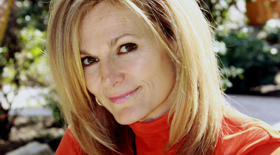 SPR�KLIG SIKKER: Lori Lansens er en dyktig forfatter som f�rer et vakkert spr�k. Hvorfor m� hun lanseres som om hun trengte tvilsom drahjelp? sp�r Dagbladets anmelder. Foto: Juritzen forlag