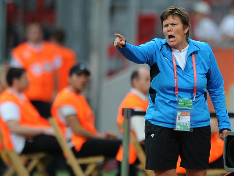SIKKER P� TYSK SEIER: Eli Landsem var helt sikker p� at Tyskland skulle bli verdensmestere f�r VM. Slik gikk det i aller h�yeste grad ikke.Foto: SCANPIX / AFP PHOTO / PATRIK STOLLARZ
