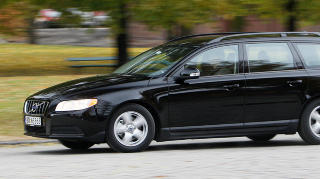  SOLIDE: Folksams studier viser at mange Volvo-modeller, som V70, er bygget som de gjerne kalles p� folkemunne: �sosialdemokratiske panservogner�. Foto: EGIL NORDLIEN/HM FOTO