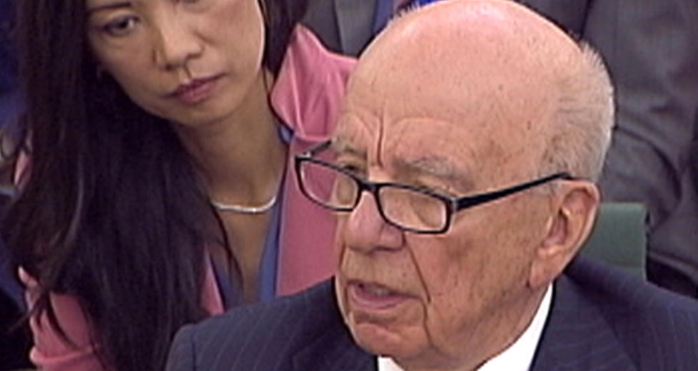 HAR TROEN: Mediemogul Rupert Murdoch har troen p� at News Corporation vil komme styrket ut av avlyttingsskandalen. Foto: REUTERS/Parbul TV via Reuters Tv