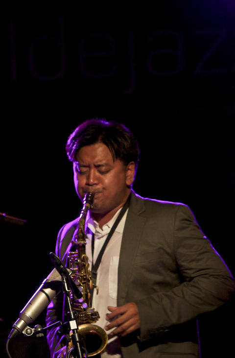 STERK SAKSOFONIST:  Jon Irabagon, med base i New Yorks alternative jazzmilj�. FOTO: TERJE MOSNES/DAGBLADET