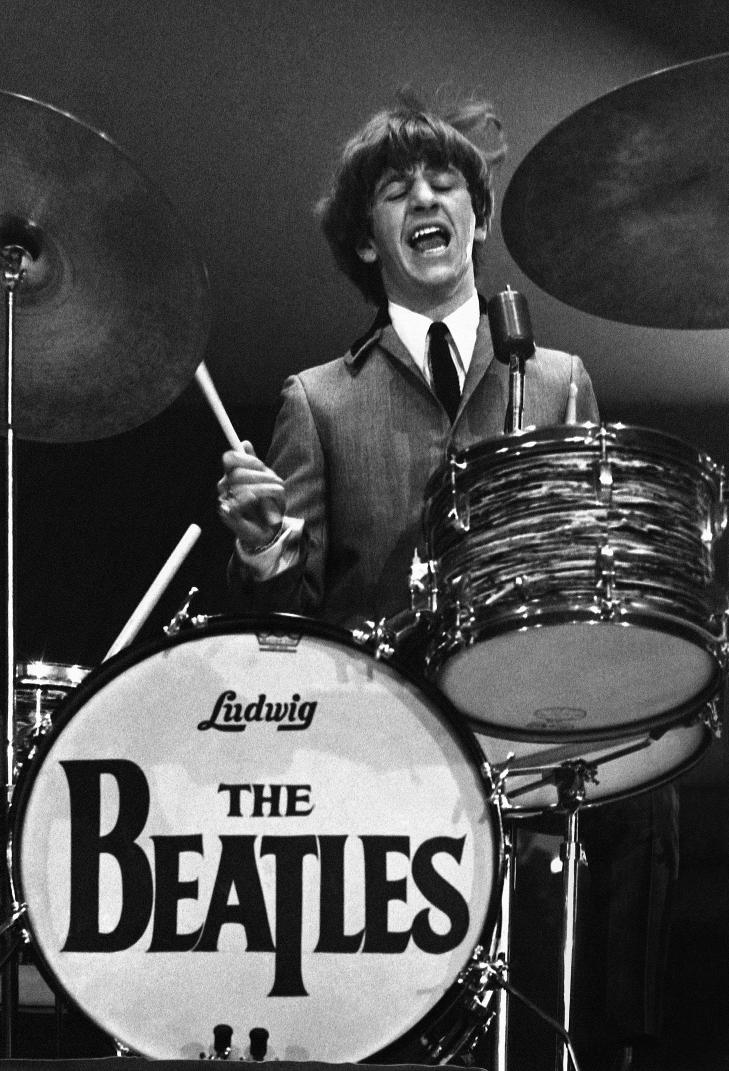 INTIME: Bildene blir beskrevet som intime og n�re. Her er Ringo Starr p� scenen. Foto: 
REUTERS/Mike Mitchell/Christie's