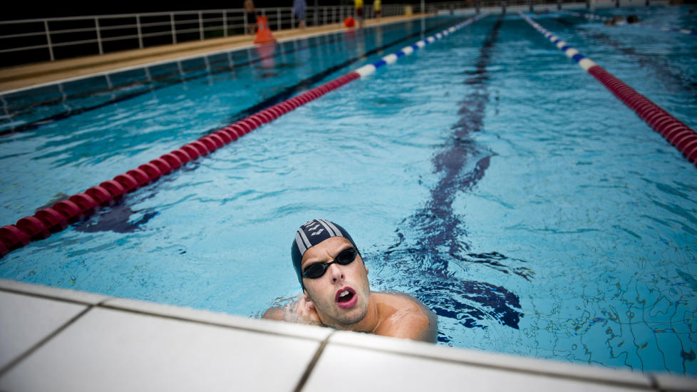 EM-FINALE: Alexander Dale Oen (26) er klar for fredagens finale p� 100 meter bryst i kortbane-EM i sv�mming. Foto: H�kon Eikesdal / Dagbladet