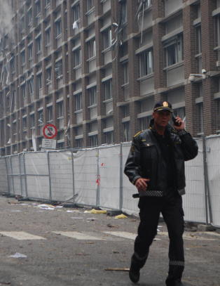 Politiet ber folk komme seg ut av Oslo sentrum