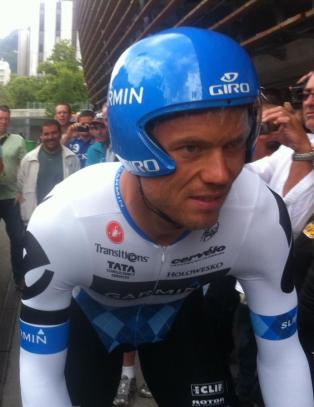 Hushovd og Hagen kjører tempoen med sørgebånd
