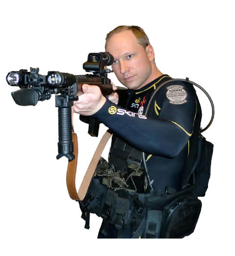 POSERTE MED VÅPEN: Et bilde tatt fra terrormanifestet til siktede Anders Behring Breivik.
Foto: Faksimile/Scanpix POSERTE MED VÅPEN: Et bilde tatt fra terrormanifestet til siktede Anders Behring Breivik.
Foto: Faksimile/Scanpix