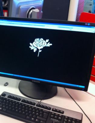 Svarte forsider i nettavisene klokka 12 i dag