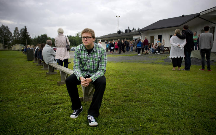 LEDER OG VENN: Magnus H�konsen (18), tidligere leder for Gj�vik AUF, var en av de siste som s� Even p� Ut�ya. Foto: �ISTEIN NORUM MONSEN / DAGBLADET