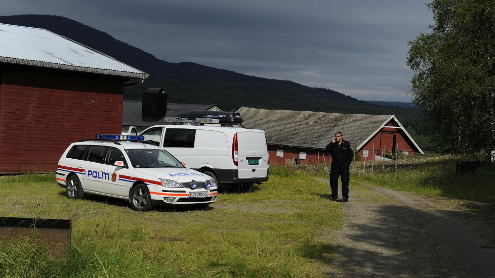 EKSPLOSJON: Naboer var ikke varslet i f�lge avisa �stlendingen. Foto:John T. Pedersen/Dagbladet