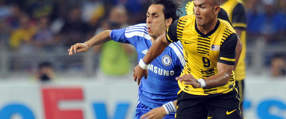 Chelsea protesterer mot Benayoun-hets