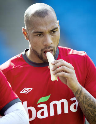 Carew kan bli West Ham-spiller