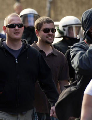 Vil forby omstridt parti