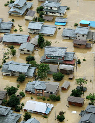 Nordlige Japan sterkt rammet av flom