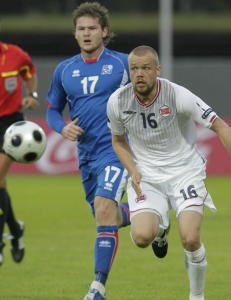 Derfor har Norge tr�blet s� f�lt mot Island