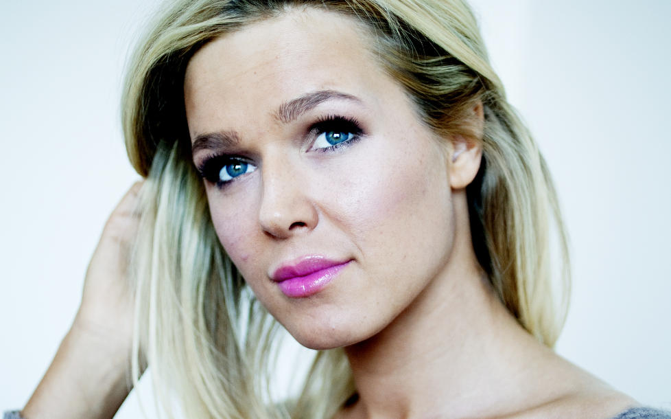OVERFALT: Natt til i dag ble Ulrikke Lund og venninnen Cathrine Heienberg sl�tt og sparket i Bergen sentrum. If�lge Lund l�p angriperen avg�rde da noen venner kom ilende til. Foto: Siv Johanne Seglem / Dagbladet