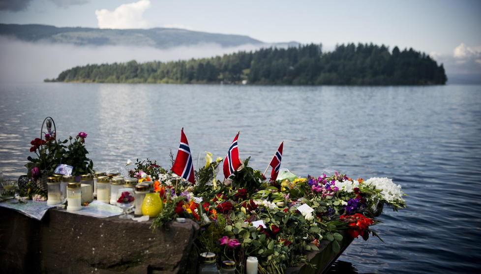 77 BEGRAVELSER OG BISETTELSER: Mange har allerede tatt farvel med sine. Lista over de neste dagers begravelser og bisettelser er lang. Foto: H�KON EIKESDAL