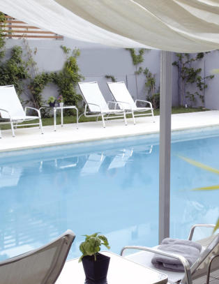 St. Tropez er ikke lenger stedet for � vifte med stjerten