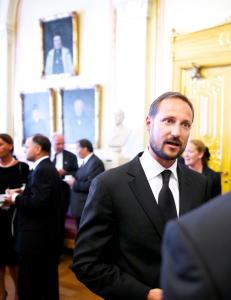 Kronprins Haakon f�r brobyggerpris