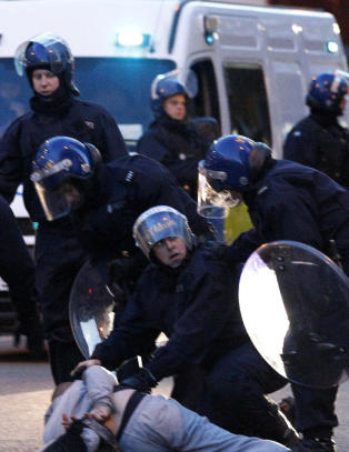 F�r kick av � jage politiet