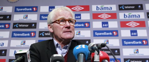 Nei, Olsen fortsetter som dansk landslagssjef!