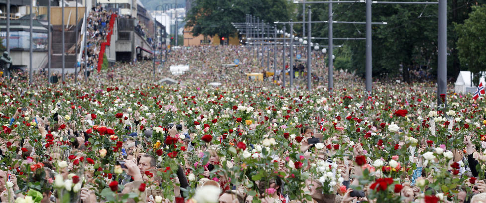 Jobber sammen om minnebok om 22. juli