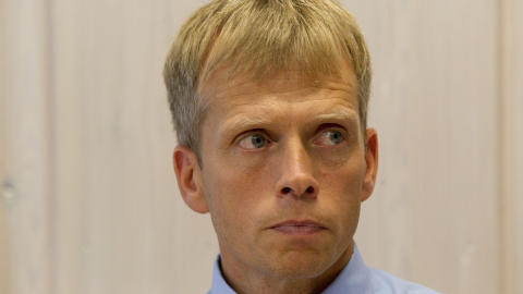 BEKREFTER: Politistasjonssjef Kjell Magne Tvenge sier 17-åringen ble avhørt uten advokat. Foto: Terje Bendiksby / Scanpix . BEKREFTER: Politistasjonssjef Kjell Magne Tvenge sier 17-åringen ble avhørt uten advokat. Foto: Terje Bendiksby / Scanpix .