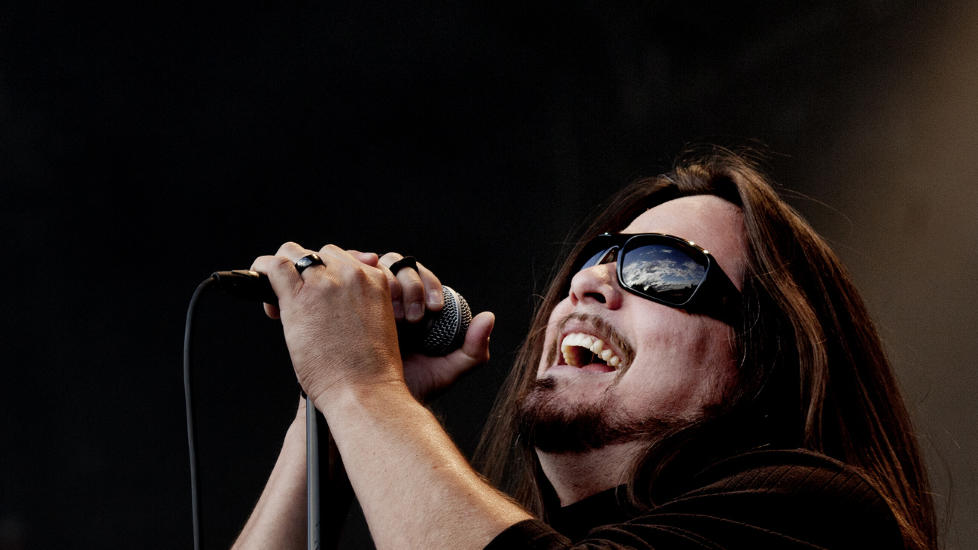 �RKENROCKERE I SOLNEDGANG: John Garcia fra Kyuss Lives. Foto: Sveinung U. Ystad / DAGBLADET