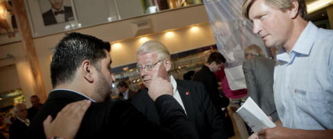 Carl I. Hagen mener politiet b�r begrense etterforskningen