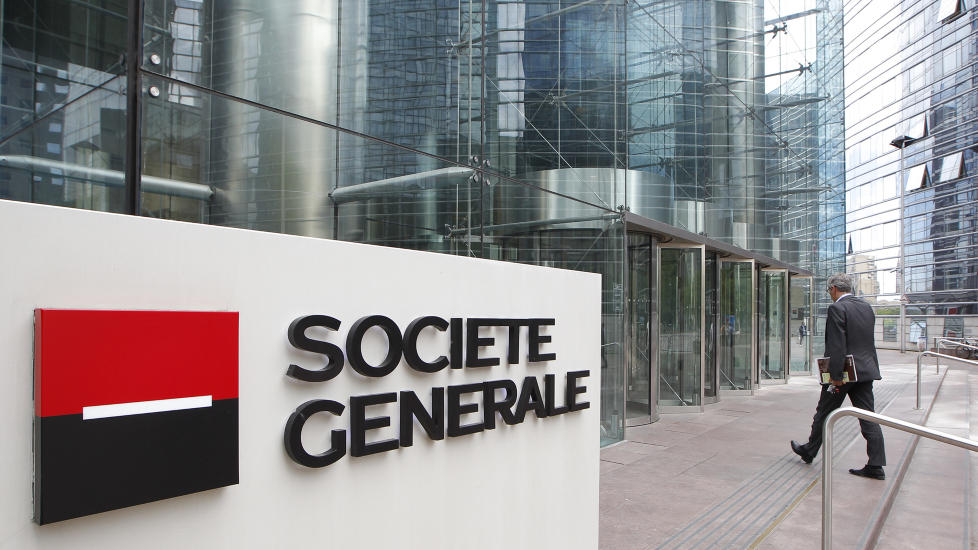 EN AV EUROPAS ST�RSTE BANKER: Soci�t� G�n�rale er Frankrikes nest st�rste bank og en av de st�rste i Europa. Bankens verdi stupte 20 prosent p� en b�rsdag. Her hovedkvarteret i Paris. Foto: John Schults/Reuters