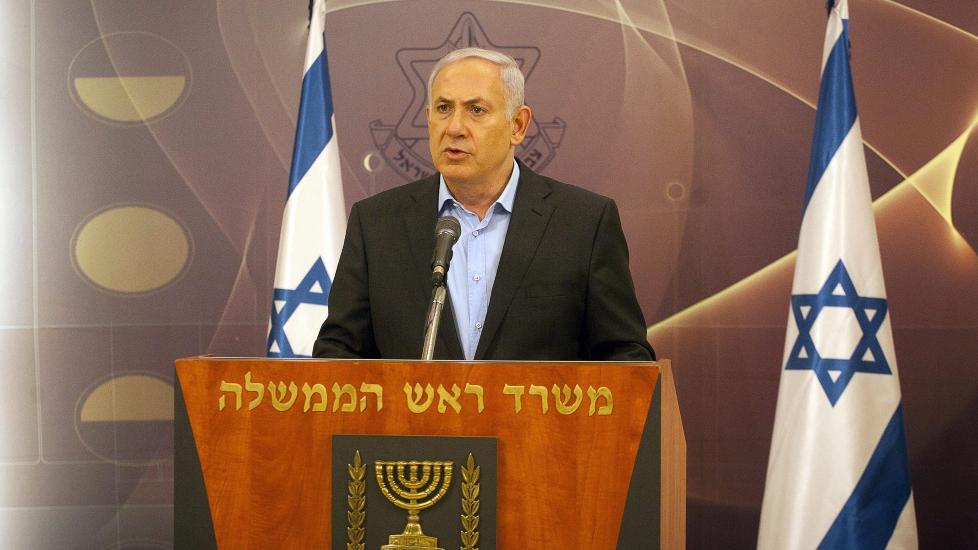 SLO TILBAKE: Israels statsminister Benjamin Netanyahu slo fast at de som sto bak g�rsdagens grufulle terrorangrep i Eilat-omr�det, ikke lenger er blant oss. Foto: Oren Ziv/EPA/Scanpix